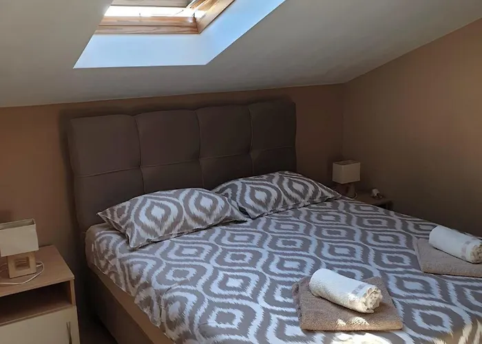 Dd Grubisic Apartamento Grebaštica